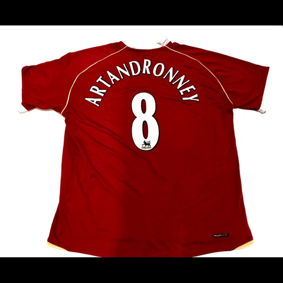 Manchester United Jersey made by Nike - Picture 5 of 7